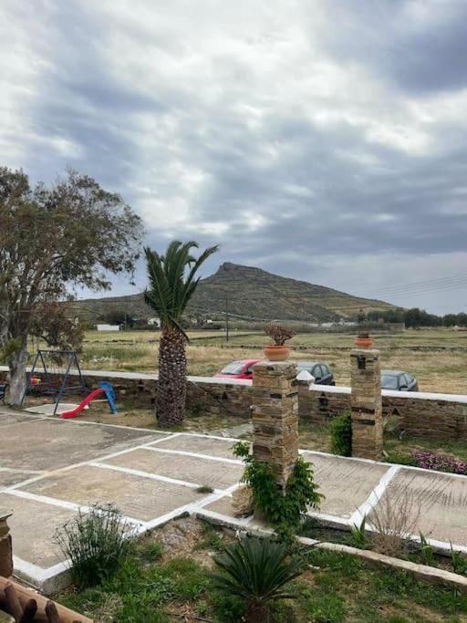 Θἔρως Apartman Tínos Kültér fotó