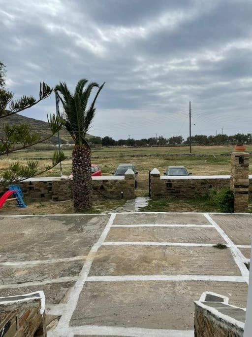 Θἔρως Apartman Tínos Kültér fotó